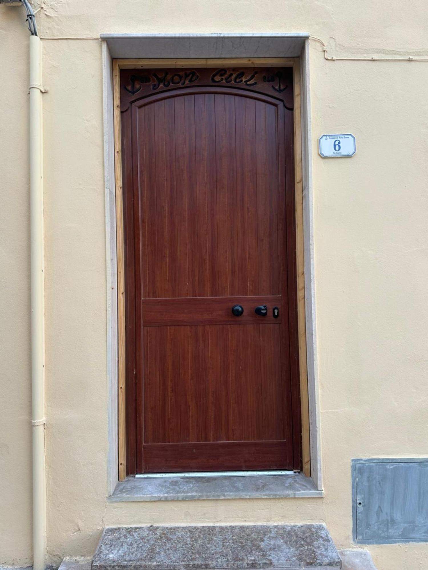 Moncici House Hotel Porto Torres Exterior foto